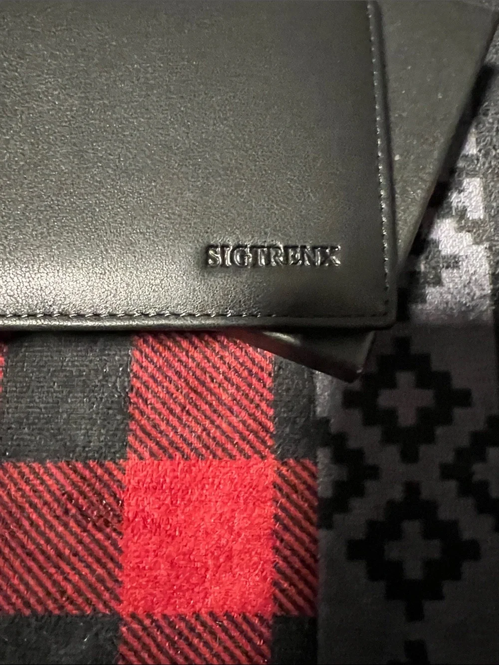 Black Leather Men's Wallet - Sleek Bi-Fold Card & Key Holder